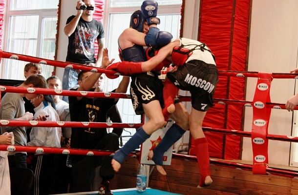 Купить занятие тайским боксом в Абакане. Сервис Ultra Подарки. Хотите взять уроки Муай Тай в клубе тайского бокса? Купите сертификат на занятие тайским боксом в Абакане. Сервис UltraPodarki.ru 8 800 505 95 30. Занятия тайским боксом, тайский бокс индивидуальные занятия, занятия тайским боксом в Абакане, тайский бокс цена, тайский бокс тренировка, тайский бокс клуб, тайский бокс клуб в Абакане, муай тай, уроки муай тай, сертификат на тайский бокс, Муай Тай Абакан, Тайский бокс Абакан, купить тайский бокс, купить муай тай, купить Тайский бокс Абакан