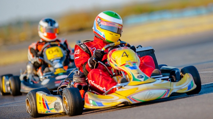 Картинг в Абакане. ULTRA ПОДАРКИ. Купить картинг в Абакане. Попробуйте участие в настоящей гонке и получите порцию незабываемых эмоций. Гонки на картах - это приятно и доступно. Сервис UltraPodarki.ru 8 800 505 95 30. Картинг Абакан, картинг, гонки на картах Абакан, гонки на картах, езда на карте Абакан, езда на карте, купить картинг Абакан, купить картинг, картинг цена Абакан, картинг цена, картинг клуб Абакан, картинг клуб, картинг центр, картинг центр Абакан