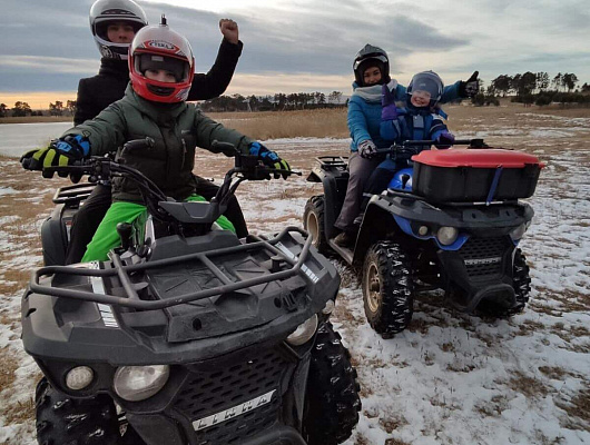 Катание на квадроциклах в Абакане. Подарочные сертификаты Ultra Подарки. Подарочный сертификат на катание на квадроциклах в Абакане. Закажите прокат квадроциклов и наслаждайтесь активным отдыхом с друзьями. Выбирайте живописные маршруты для езды на квадроциклах. Сервис UltraPodarki.ru 8 800 505 95 30. Катание на квадроциклах, катание на квадроциклах Абакан, прокат квадроциклов, прокат квадроциклов Абакан, езда на квадроцикле, езда на квадроцикле Абакан, катание на квадроциклах зимой, Катание на квадроциклах летом, сертификат на катание на квадроциклах, сертификат квадроциклы, сертификат квадроциклы Абакан
